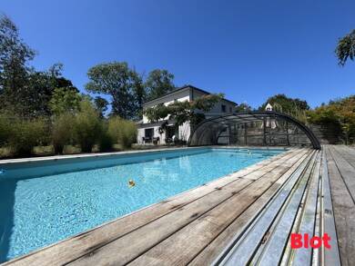 Maison à vendre 861 000 € 12 pièces 4 chambres 278,4 m² 2 285 m² de terrain Saint Pere Marc en Poulet 35430
