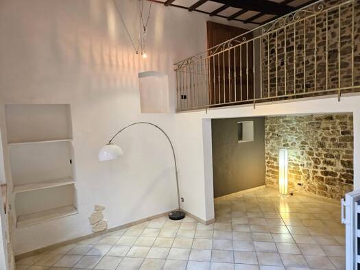 Duplex à louer 620 € 2 pièces 1 chambre 54,8 m² RDC/3 Orange 84100