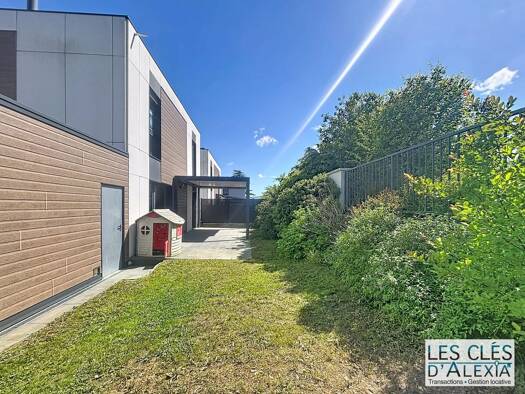 Maison à vendre 360 000 € 4 pièces 3 chambres 94,2 m² Beauvallon 69700