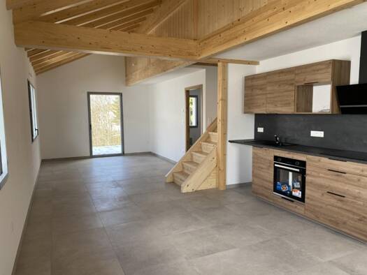 Appartement à louer - Première occupation 1 680 € 4 pièces 3 chambres 80 m² Étage 3/3 Larmont-Saint Etienne Pontarlier 25300