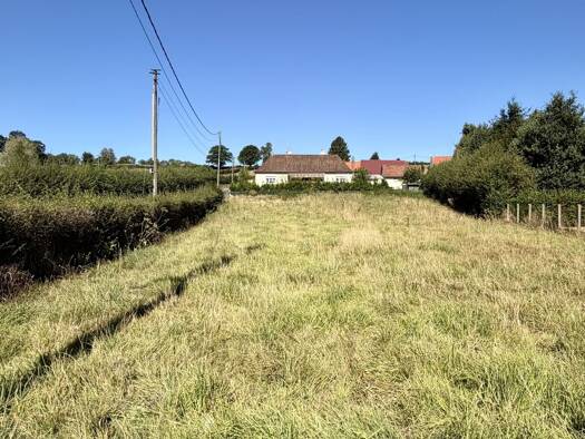 Terrain constructible à vendre 24 000 € 1 372 m² de terrain Fressin 62140