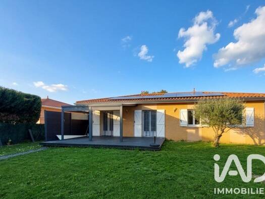 Maison de plain-pied à vendre 239 000 € 4 pièces 3 chambres 86 m² Juillan 65290