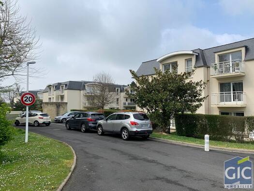 Appartement à louer 718 € 2 pièces 1 chambre 55 m² RDC Hameau-Lebisey Hérouville-Saint-Clair 14200