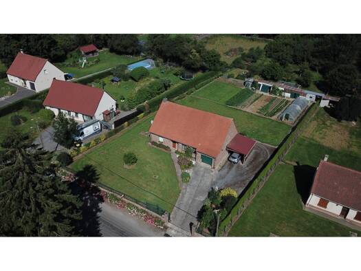 Maison à vendre 276 660 € 5 pièces 3 chambres 143 m² 3 797 m² de terrain Humières 62130