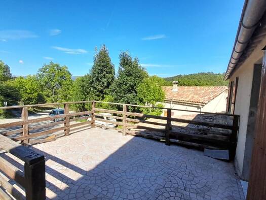 Maison à vendre 189 000 € 13 pièces 9 chambres 235 m² 800 m² de terrain Charens 26310