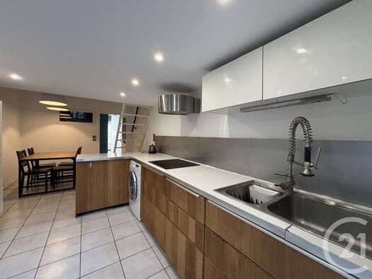 Appartement à louer 990 € 1 pièce 38,03 m² RDC Lyon 7ème arrondissement 69007