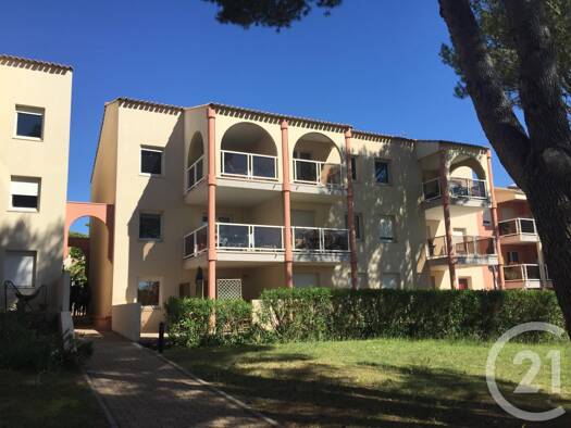 Appartement à louer 697 € 2 pièces 1 chambre 53 m² RDC Montpellier 34070