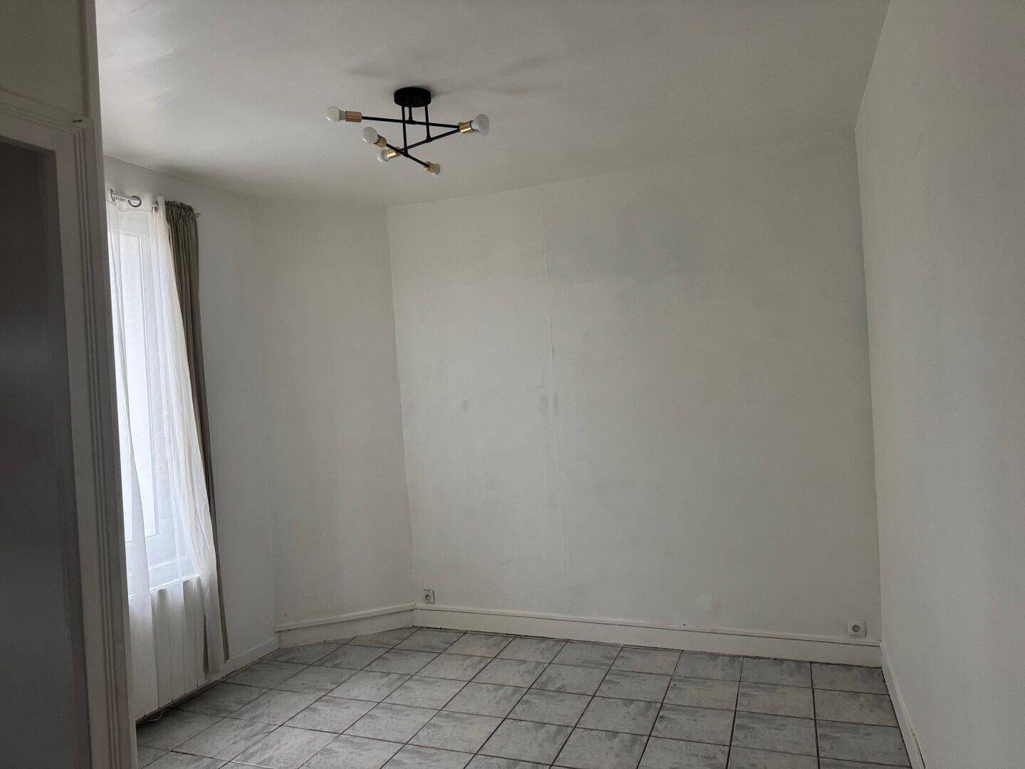 Maison à louer, 15m², MONTREUIL