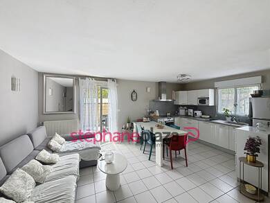 Maison à vendre 339 000 € 4 pièces 3 chambres 93 m² 144 m² de terrain Genas 69740