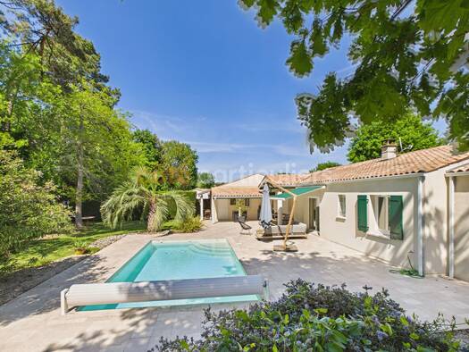 Maison à vendre 599 900 € 6 pièces 4 chambres 126,76 m² 1 299 m² de terrain La Palmyre Les Mathes 17570