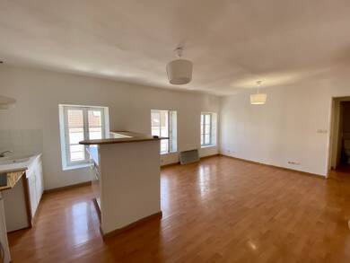 Appartement à vendre 49 900 € 3 pièces 2 chambres 51 m² Dernier étage, Étage 2/2 Villeneuve sur Lot 47300