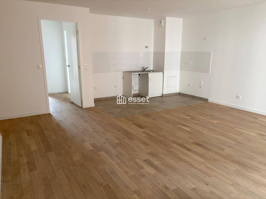 Maison à louer, 82m², COURBEVOIE