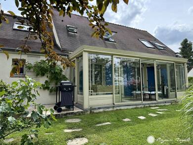 Maison à louer 3 100 € 7 pièces 5 chambres 165 m² 601 m² de terrain Nord Chambourcy 78240