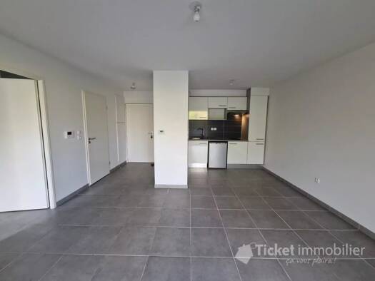 Appartement à vendre 140 000 € 2 pièces 1 chambre 42 m² Étage 1/2 Mondonville 31700