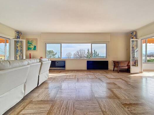 Appartement à vendre 535 000 € 4 pièces 3 chambres 140 m² Étage 2/3 Notre Dame Vence 06140