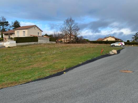 Terrain avec maison neuve à vendre 290 910 € 4 pièces 3 chambres 100 m² 674 m² de terrain Saint-Germain-Laprade 43700