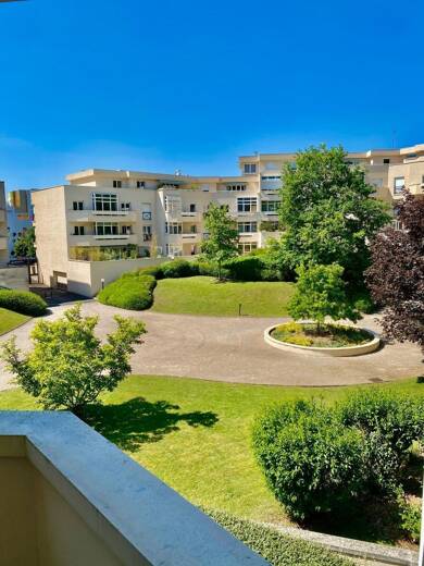 Appartement à vendre 109 500 € 1 pièce 26 m² Étage 1/3 Centre Urbain-Coquibus Evry Courcouronnes 91000