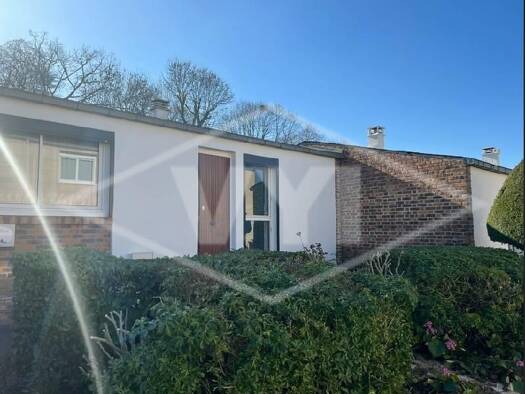 Maison de plain-pied à vendre 225 000 € 3 pièces 2 chambres 74 m² 204 m² de terrain Épinay-sous-Sénart 91860