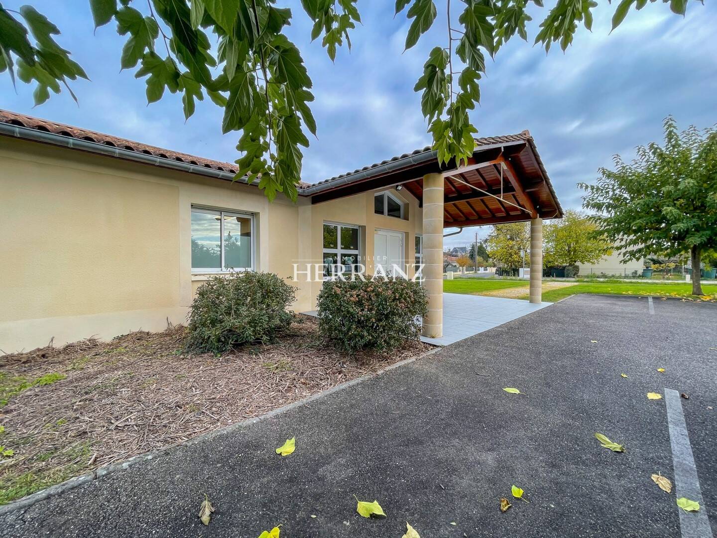 Maison à vendre, 116m², SAINT MEDARD DE GUIZIERES