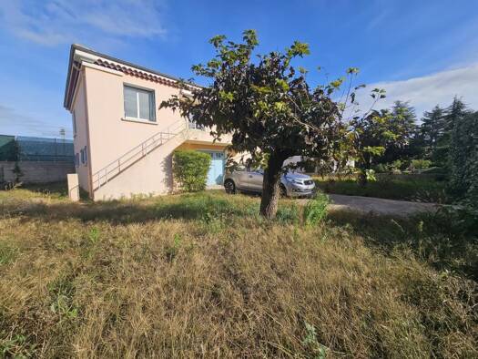 Maison à vendre 299 000 € 6 pièces 5 chambres 134 m² 483 m² de terrain Les Blaches-Les Champs Montélimar 26200