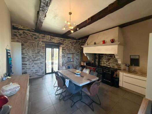 Maison à vendre 248 500 € 6 pièces 3 chambres 122 m² 3 451 m² de terrain Massals 81250