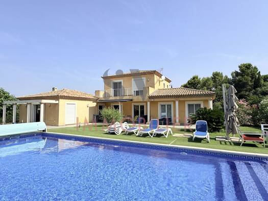 Villa à vendre 645 000 € 6 pièces 4 chambres 170 m² 2 209 m² de terrain Nissan-lez-Enserune 34440