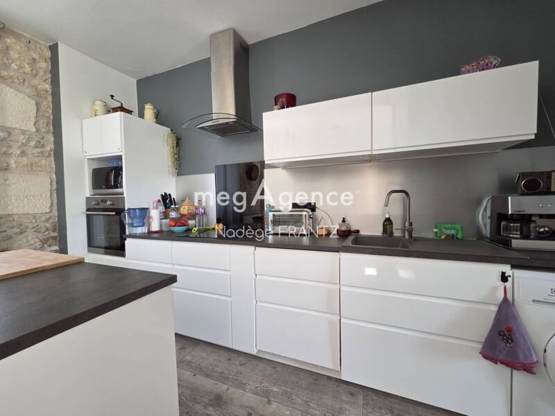 Maison à vendre, 101m², SAINT JEAN D'ANGELY
