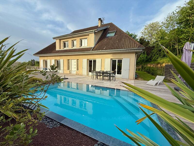 Maison à vendre, 350m², MONTMERLE SUR SAONE