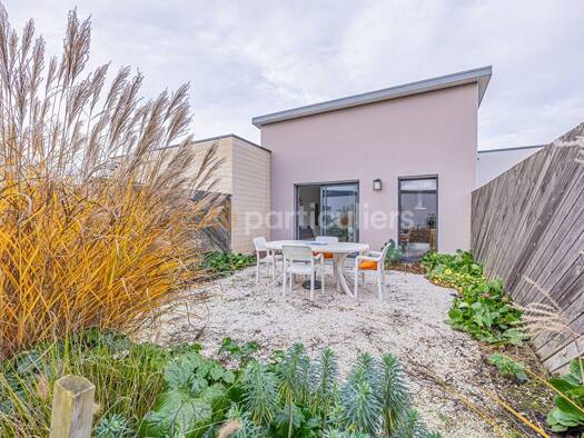 Maison de plain-pied à vendre 563 000 € 6 pièces 3 chambres 141 m² 450 m² de terrain Carquefou Est-Hors Agglo Carquefou 44470