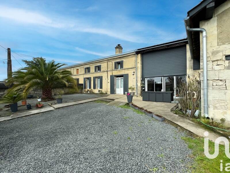 Maison à vendre, 313m², SAINT CHRISTOLY DE BLAYE