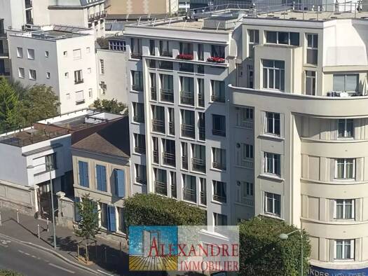 Appartement à vendre 330 000 € 3 pièces 2 chambres 56,18 m² Étage 3/6 Laplace Arcueil 94110