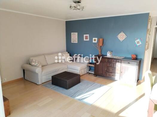 Appartement à louer 1 195 € 3 pièces 2 chambres 73 m² 5 étages Bois de la Grille Guyancourt 78280