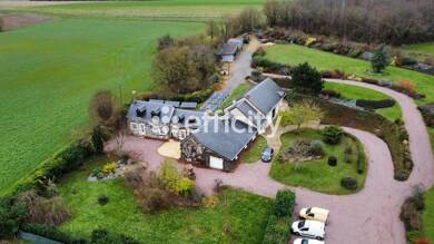 Maison à vendre 300 000 € 8 pièces 4 chambres 257 m² 10 000 m² de terrain Montval-sur-Loir 72500