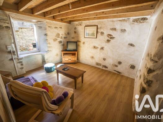 Maison à vendre 70 000 € 6 pièces 2 chambres 107 m² 382 m² de terrain Laval-Roquecezière 12380