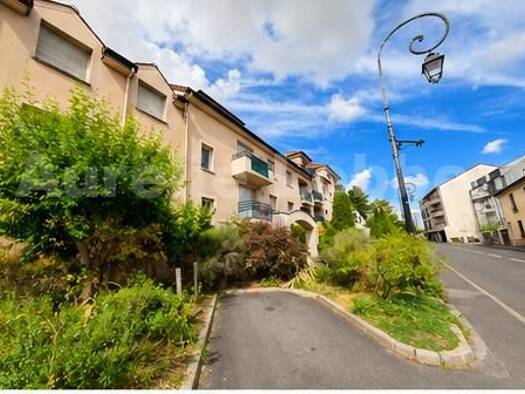 Appartement à vendre 193 000 € 2 pièces 1 chambre 43 m² 2ème étage Centre Sud Claye-Souilly 77410
