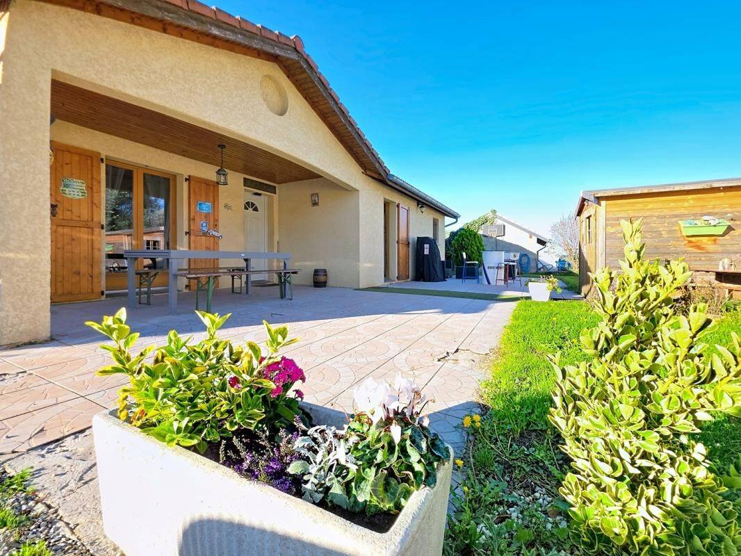 Maison à vendre, 110m², SAINT PIERRE DE CHANDIEU