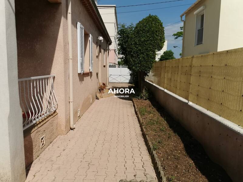 Maison à louer, 79m², MARSEILLE 8E