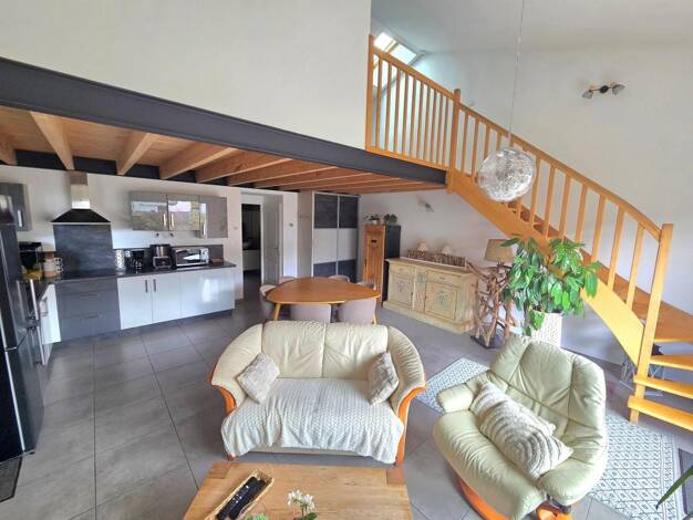 Maison à vendre 248 600 € 3 pièces 2 chambres 85 m² 132 m² de terrain Quartiers Est Sud Montaigu-Vendée 85600