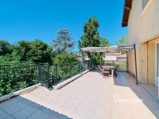 Maison à vendre 330 000 € 4 pièces 3 chambres 91 m² 447 m² de terrain Jons 69330