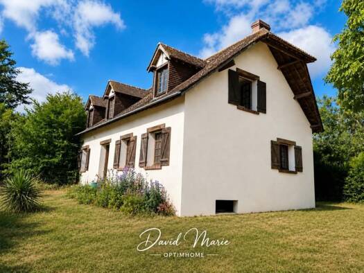 Maison à vendre 223 650 € 8 pièces 5 chambres 105 m² 1 040 m² de terrain La Ferté-en-Ouche 61550