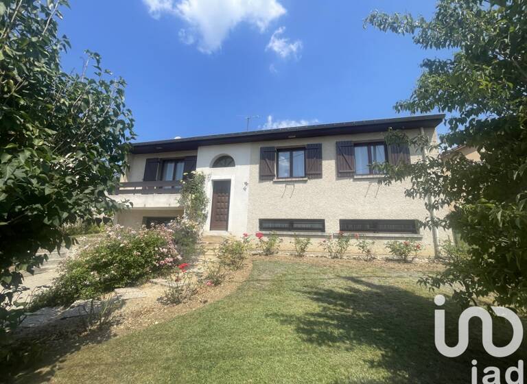 Maison à vendre 200 000 € 7 pièces 4<br/>chambres 120 m²<br/>superficie Foug 54570