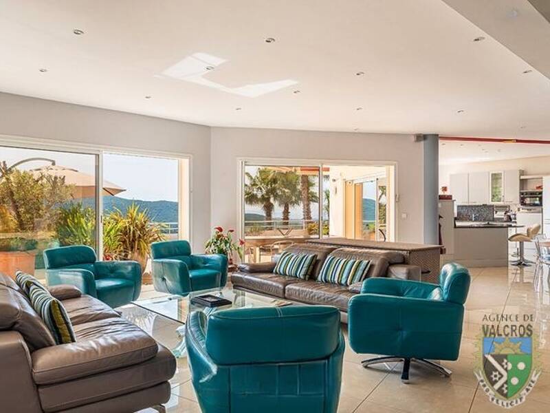 Maison à vendre, 320m², LA LONDE LES MAURES