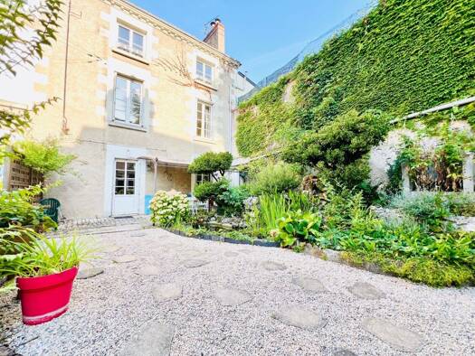 Duplex à vendre 291 200 € 5 pièces 3 chambres 114,5 m² RDC St Cyr sur Loire 37540