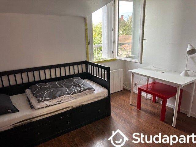 Maison à louer, 14m², MONTIGNY LE BRETONNEUX
