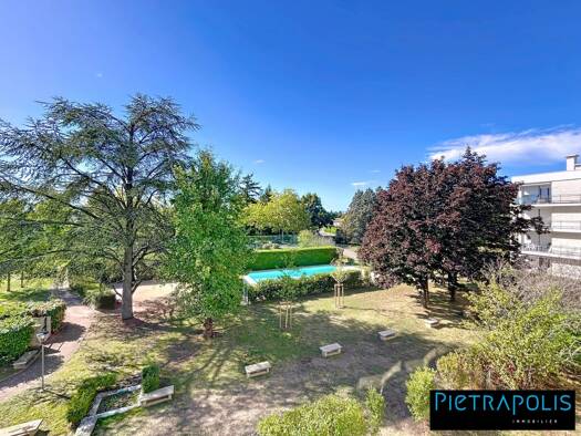 Appartement à vendre 419 000 € 5 pièces 4 chambres 110 m² Étage 2/3 Charbonnières-les-Bains 69260