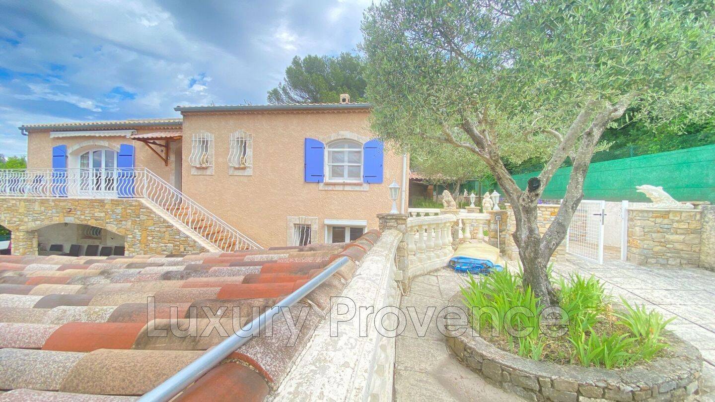 Maison à vendre, 160m², SAINT SAVOURNIN