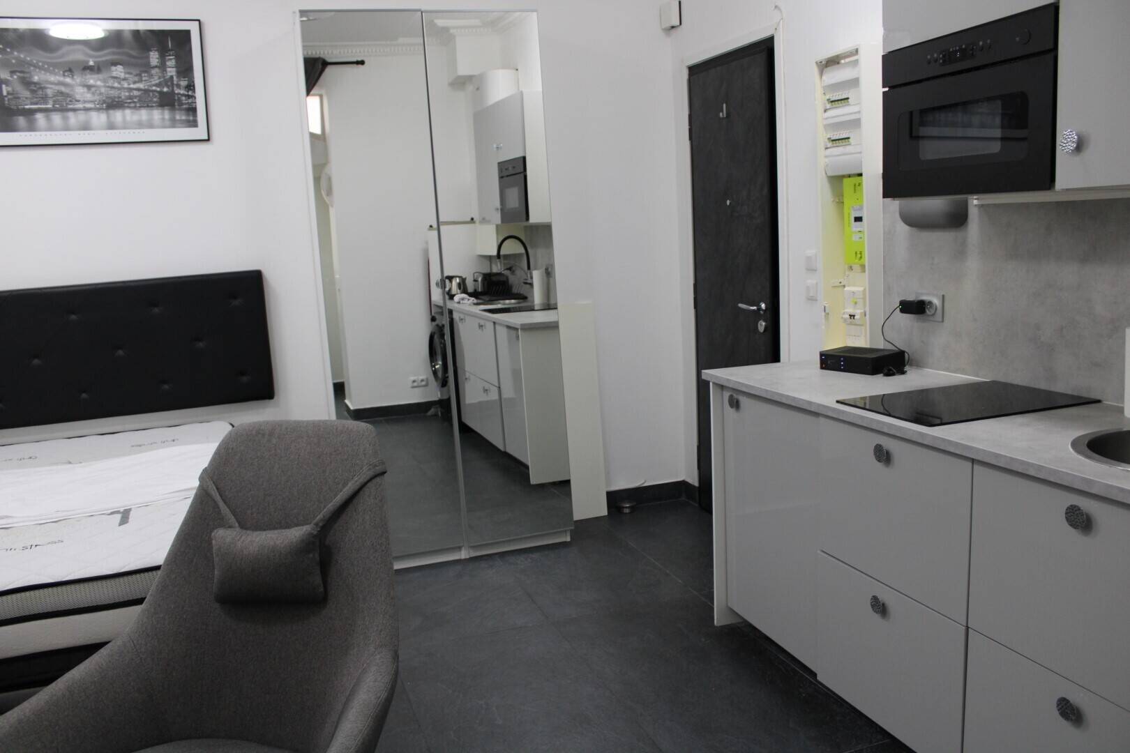 Maison à louer, 18m², LEVALLOIS PERRET