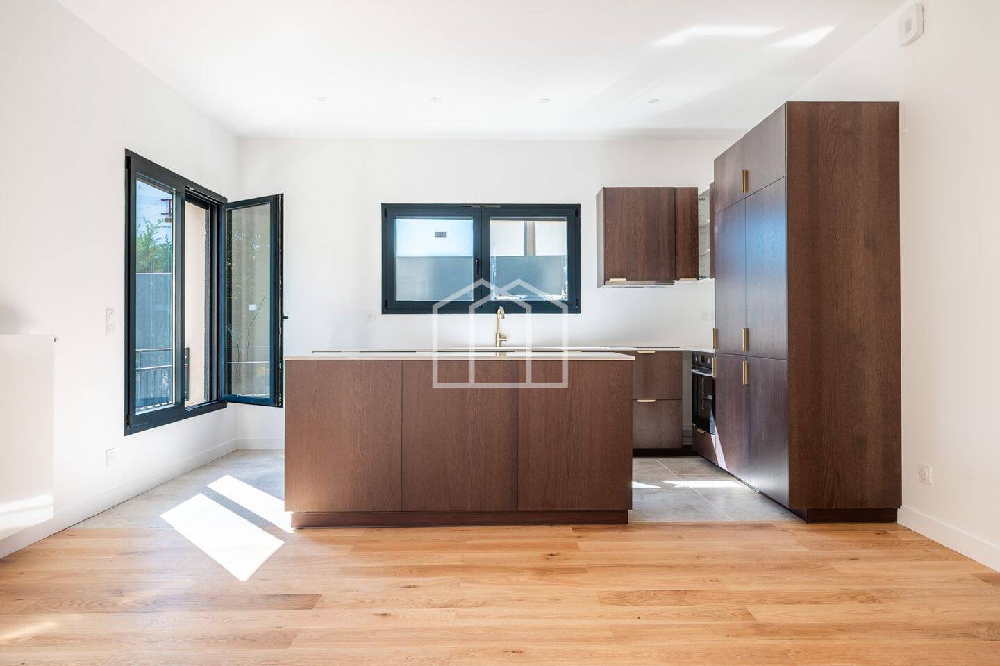 Maison à vendre, 160m², SURESNES