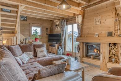 Chalet à vendre 1 130 000 € 5 pièces 3 chambres 133 m² 1 202 m² de terrain Combloux 74920