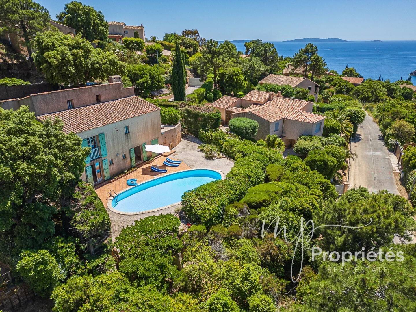 Maison à vendre, 130m², RAYOL CANADEL SUR MER